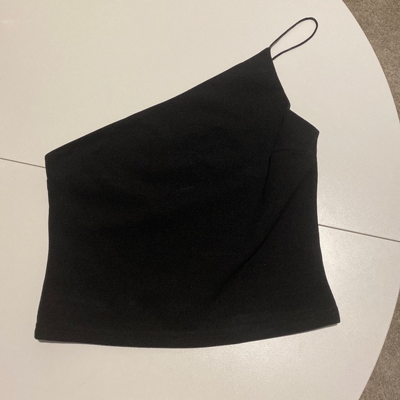 One shoulder strap black top - Picture 1 of 4